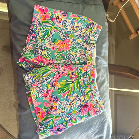 Lily Pulitzer shorts - Picture 2 of 5